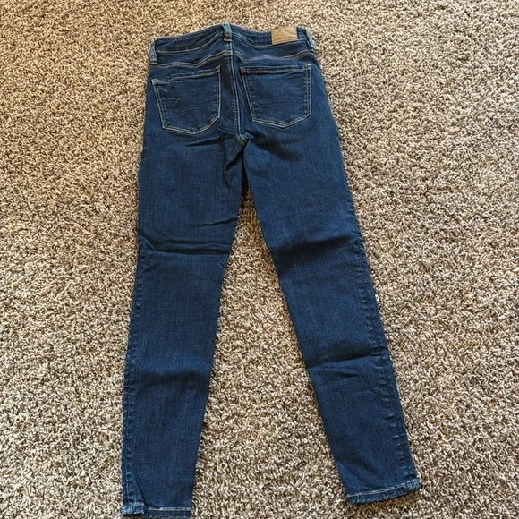 American Eagle Super High Rise Jegging size 2 - Picture 2 of 4